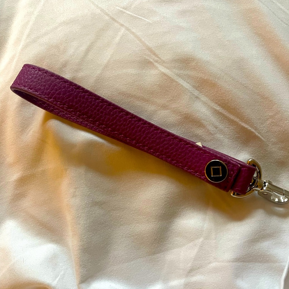 Wristlet strap